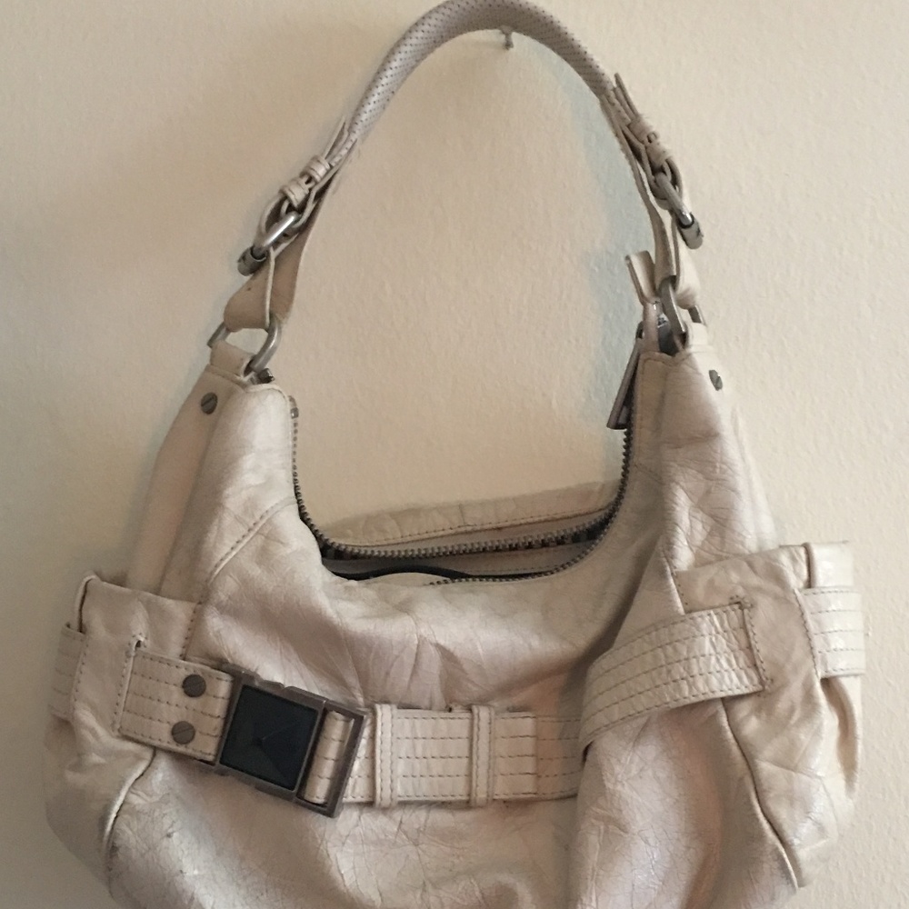 IVORY LEATHER SHOULDER BAG